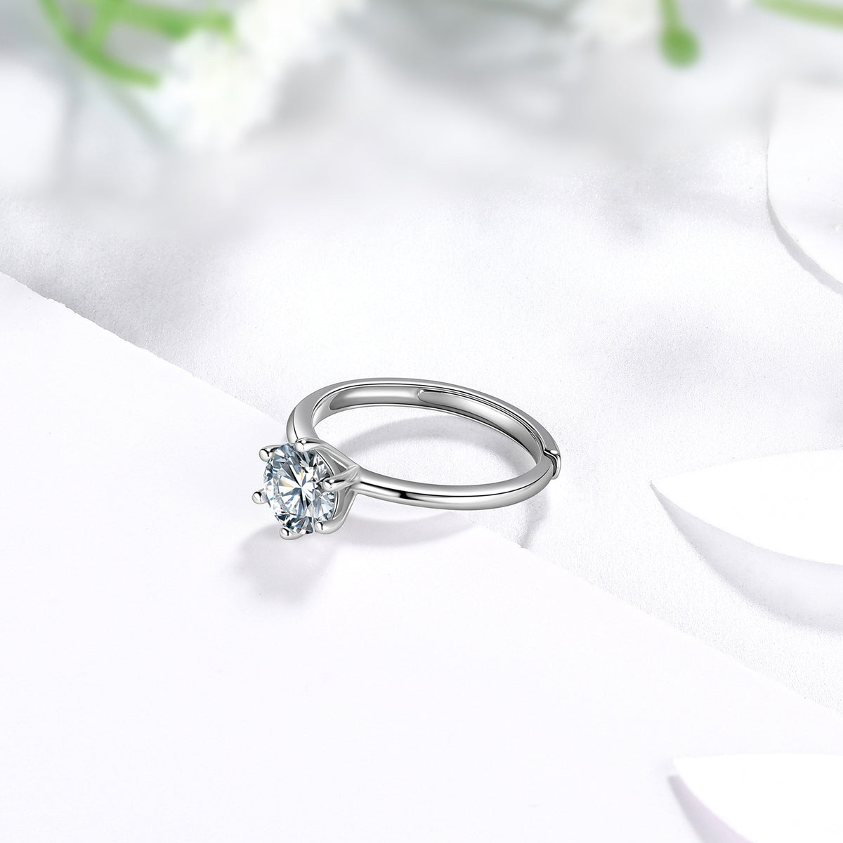 Beautlace Bague de fiançailles solitaire classique en moissanite 1 carat pour femme, alliance en argent sterling 925 avec plaqué or 18 carats, bague réglable à 6 griffes en diamant rond 