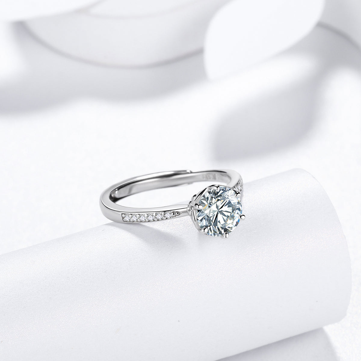 Beautlace Classic 1Ct Moissanite Solitaire Engagement Ring for Women,Wedding Band 925 Sterling Silver with 18K Gold Plated Adjustable 6 Prong Round Diamond Ring,Promise Wedding Rings