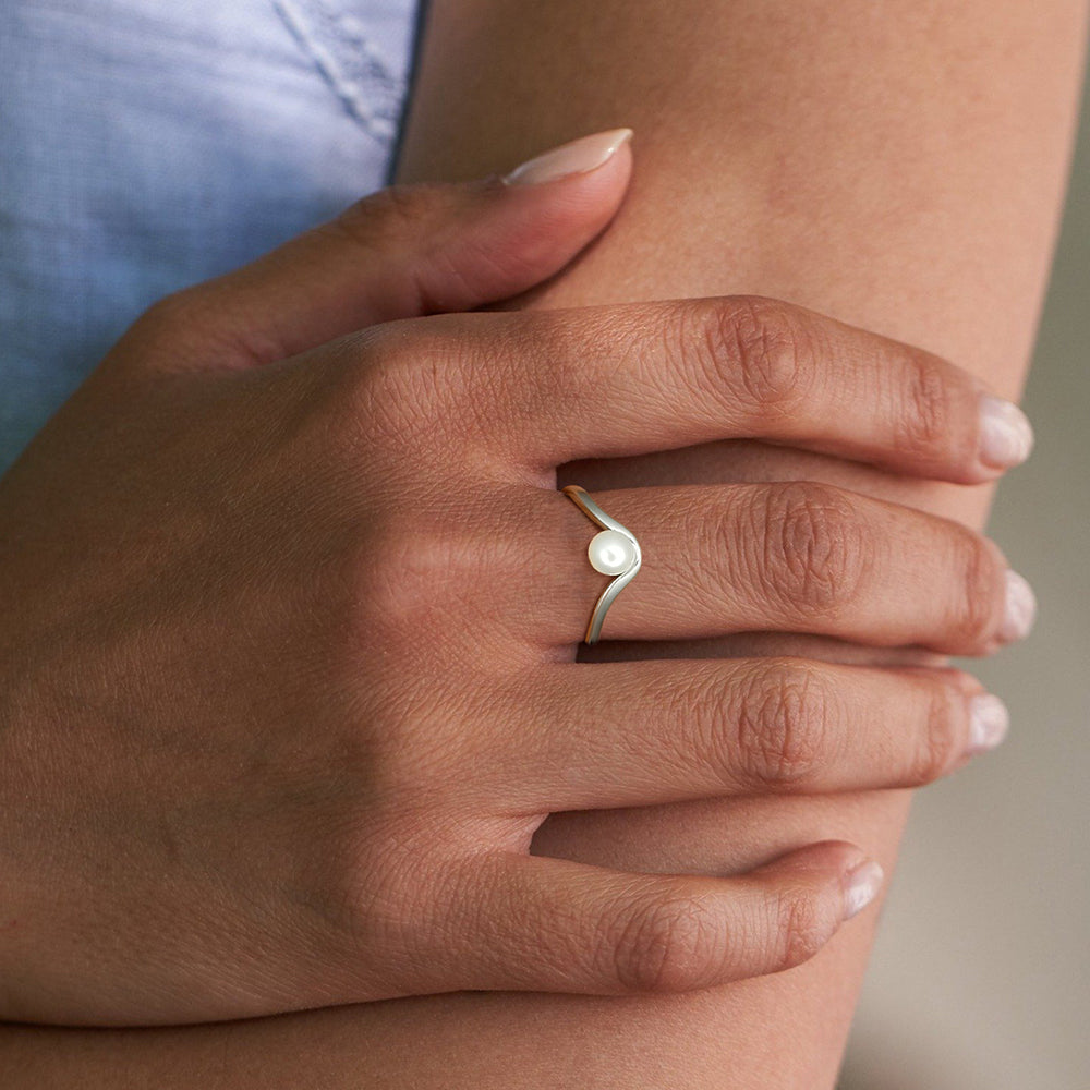 Beautlace 6mm Freshwater Pearl Ring,925 Sterling Silver Adjustable Round Pearl Ring