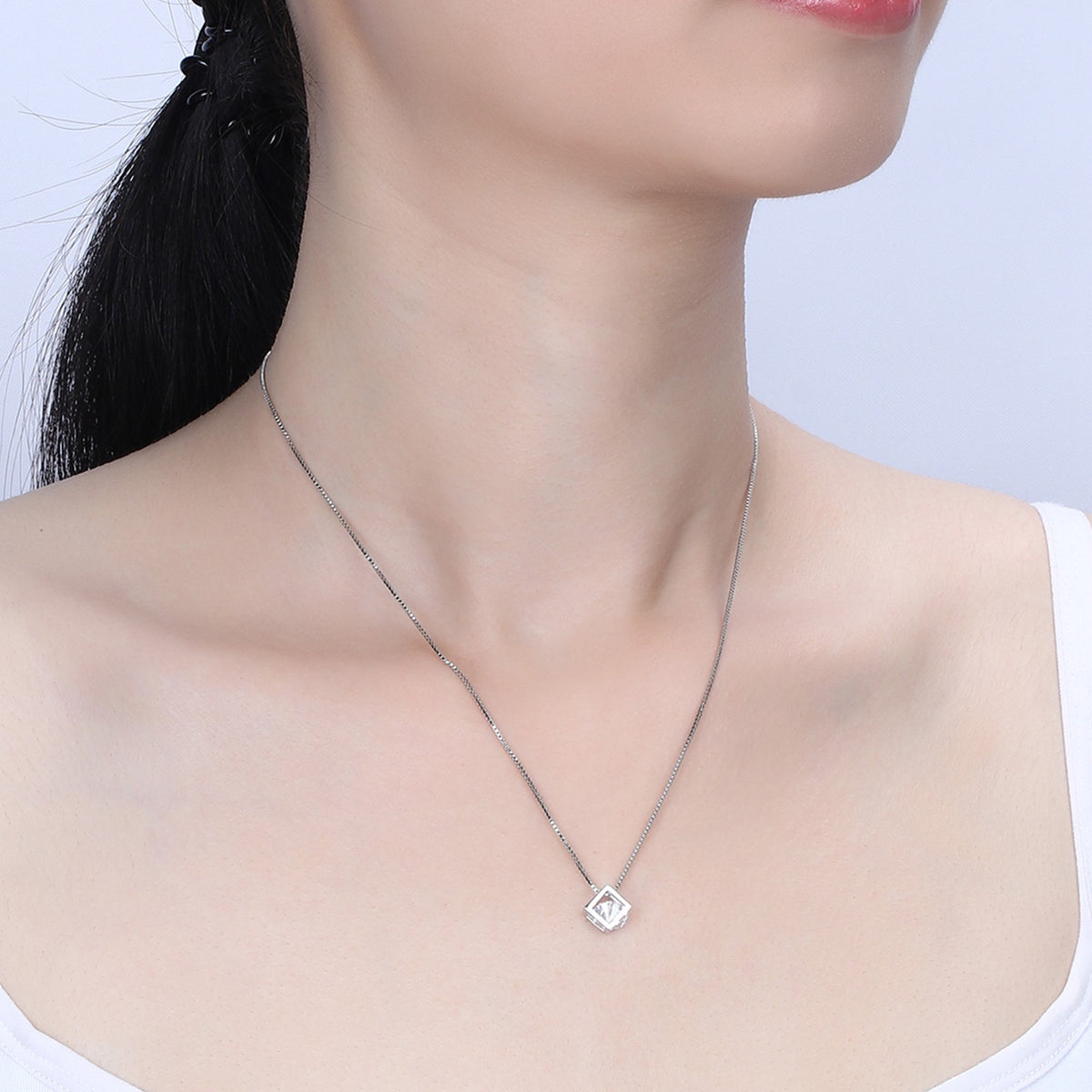 Beautlace Collier avec pierre de naissance en argent sterling 925, pendentif cube 3D, pierre de naissance, bijoux d'anniversaire, cadeaux de Noël pour femmes et filles 